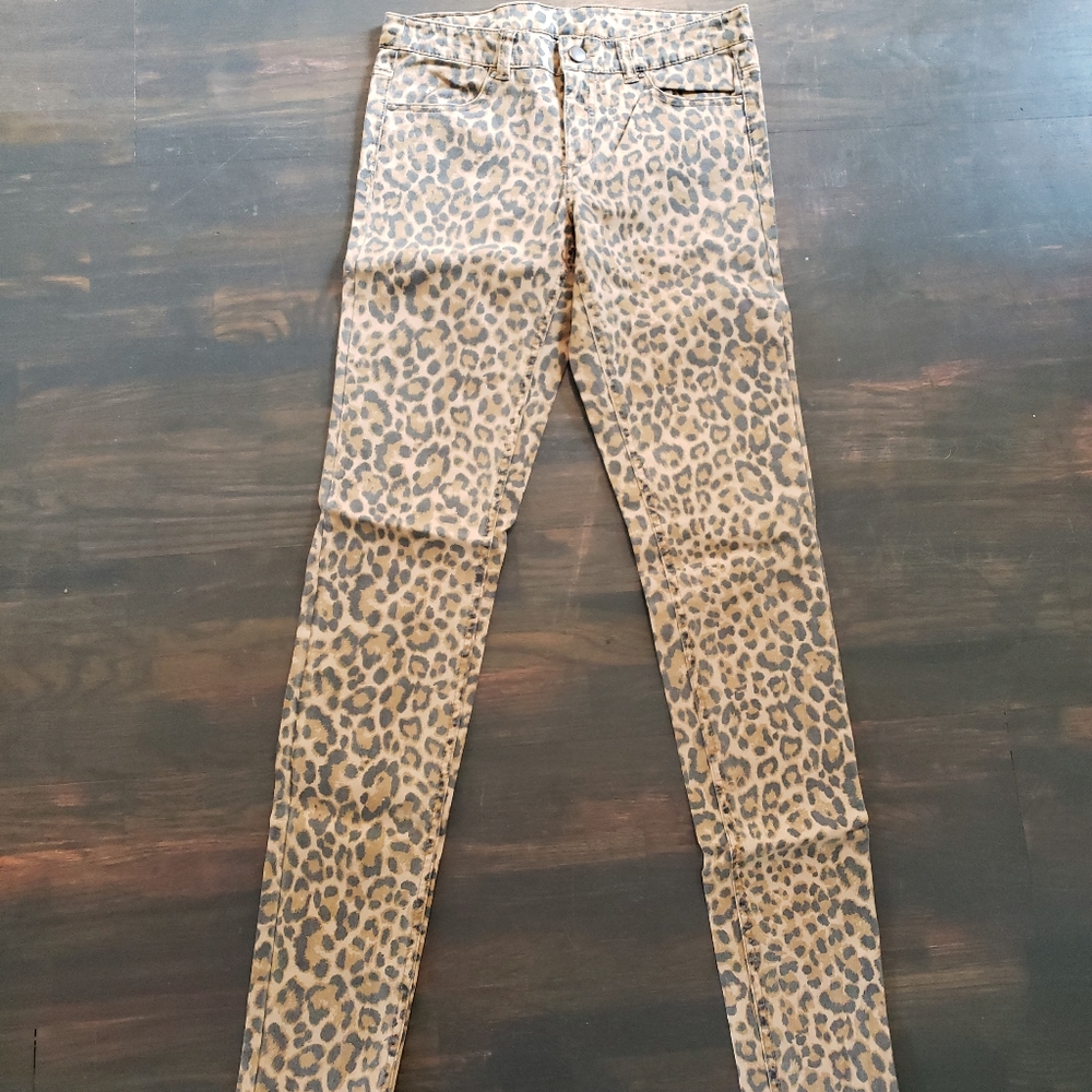 H&M Skinny Leopard Print Jeans - Size 8